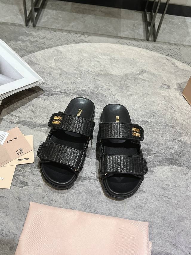 Miumiu Miu Miu Spring And Summer Straw Sandals Miumiu Flat-Bottom Micro-Logo San
