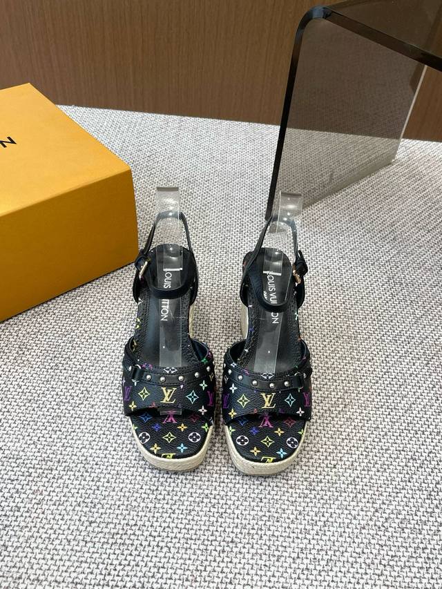 Lv New Arrival~Lv Spring And Summer Thick-Soled Hemp Rope Heightened Platform Sa