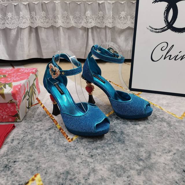 New-Dg Top-Grade High Version 2025 New Luxury Rose Heel High-Heeled Sandals Perf