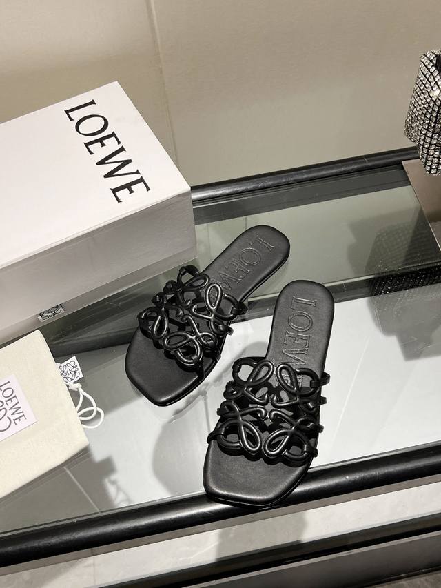 2025 Latest Loewe Ss Summer Limited Hollow Slippers, So Beautiful On The Feet!!!