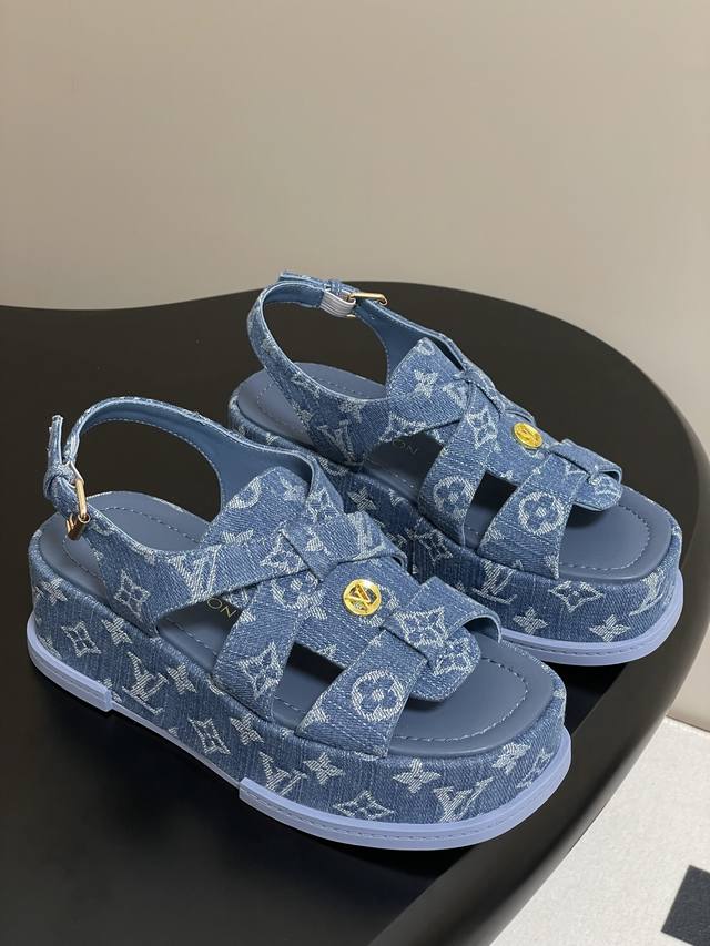 25Ss Spring And Summer New Louis Vuiteeon Lv Maya Flatform Sandals Waterproof Pl