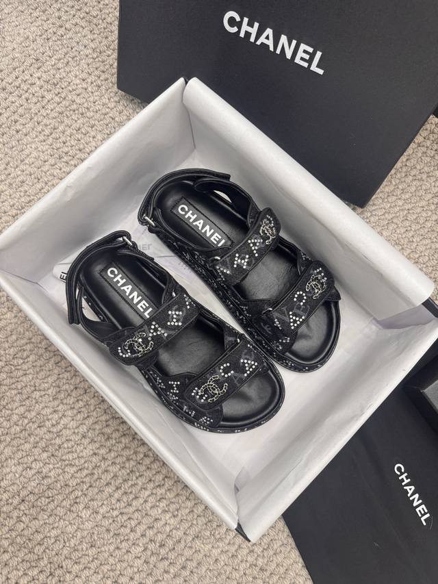 Hot Diamond New Version! High Version! Chanel 202 New Color Velcro Sandal Versio