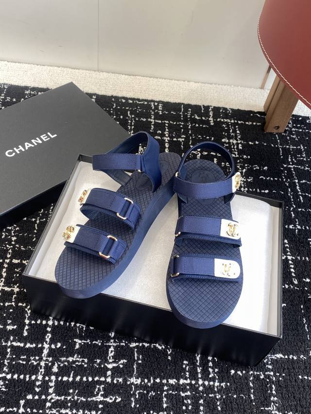 Purchasing Level Chanel Ss25 Xiaoxiang 25 Spring And Summer Velcro Sandals! This