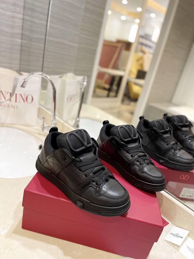 Factory Price Pp: High-End Product Valentino Counter Synchronization New Colors