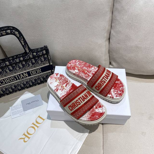 New Version Platform Version Early Spring New Jacquard Embroidered Sandals As Th