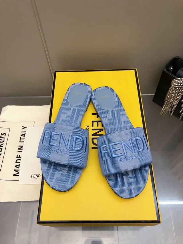 2025 The Latest Spring And Summer Newest Hot Catwalk Embroidered Logo Slippers S