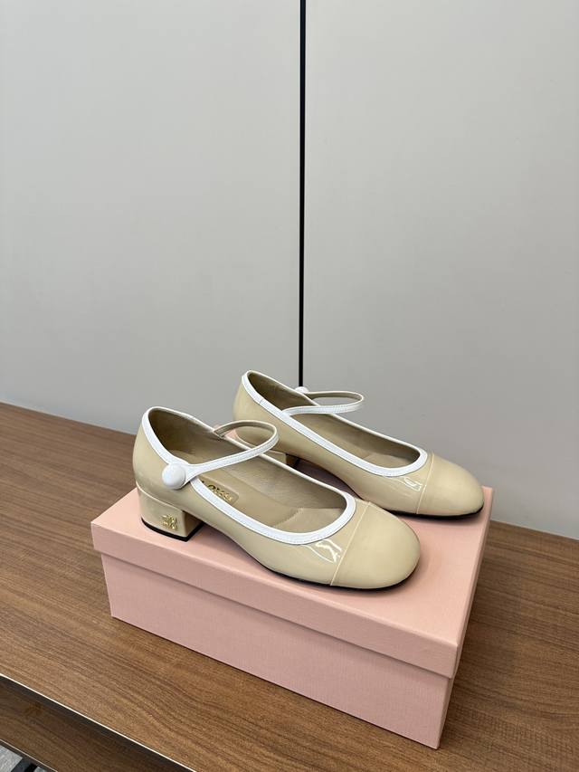 Miumiu Miumiu 2025 Spring New Mary Jane Fashion Single Shoes Original 1:1 Develo
