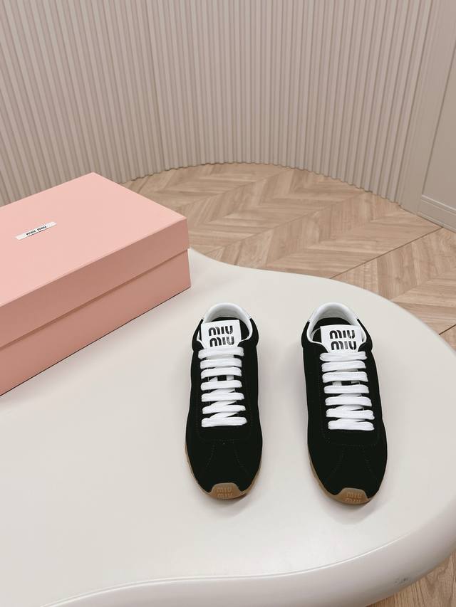 Impulse Price: Miu Miu Miumiu Early Spring New Popular Casual Shoes White Shoes