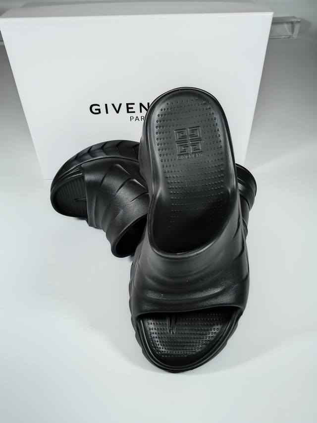 Instant Price: Latest Givenchy Hot Marshmallow Slippers 10Cm, Very Tall And Thin