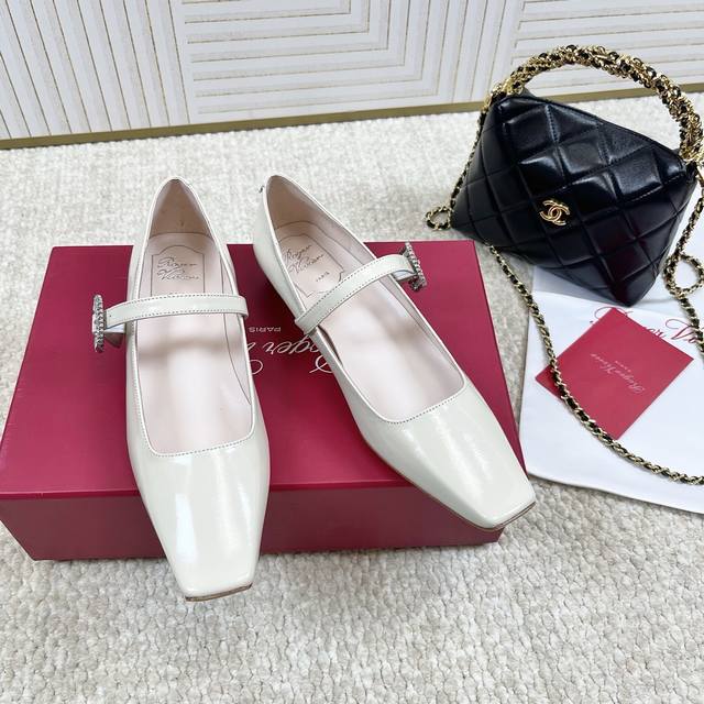 Purchasing Version Roger Vivier Rv 25Ss New Crystal Diamond Buckle Square Toe Fl
