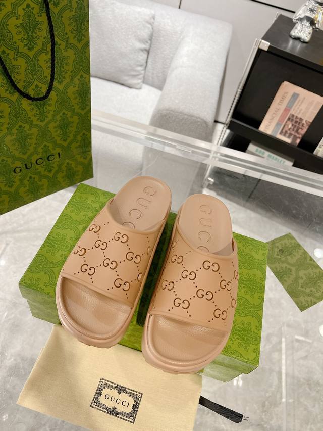 Gucci 23Ss Spring And Summer Single Product New Thick-Soled Beach Couple Slipper