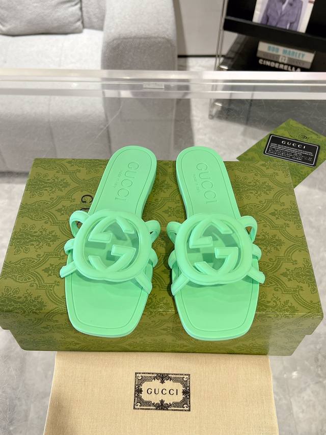 Running Volume Gucci Women's Interlocking Double G Slippers Top Version Spring A