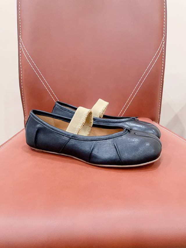 Certified Pleated One-Strap Shoes Maisonmargiel* Ballet Shoes No Girl Can Resist
