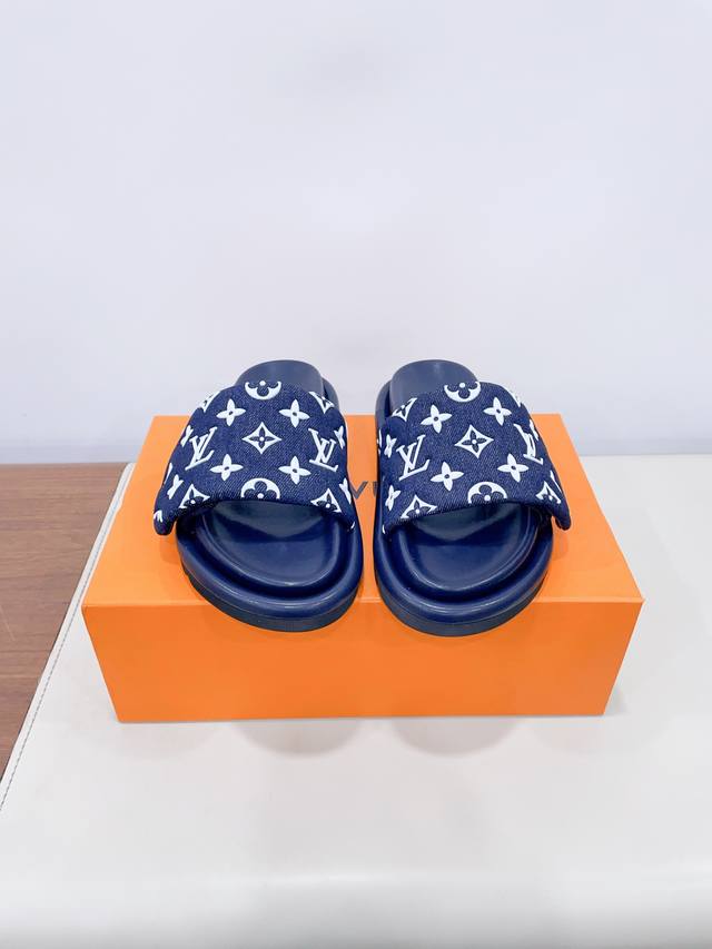 Louis Vuitton Bread Slippers Are The Peak Of The Super Popular Old Flower Slippe