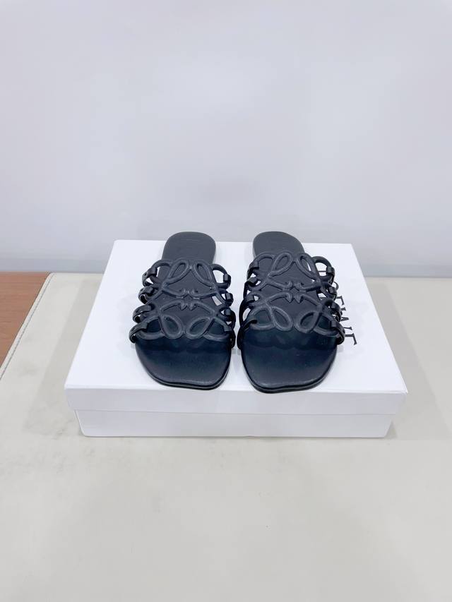 Loewe 25S Spring And Summer Slippers Super Fairy And Comfortable Slippers The Wh