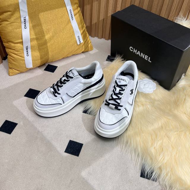 Chanel Panda Shoes! 2025 Counter Top Casual Sports Shoes This Classic Design; Th