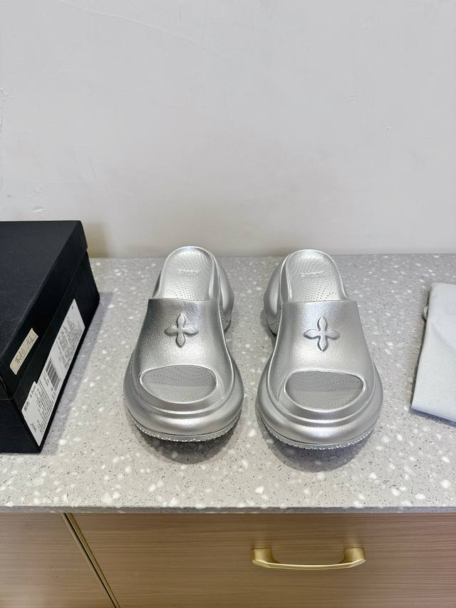 9.5Cm Smfk Tide 24Ss Spring And Summer Latest Thick-Soled Cross-Flower Slippers