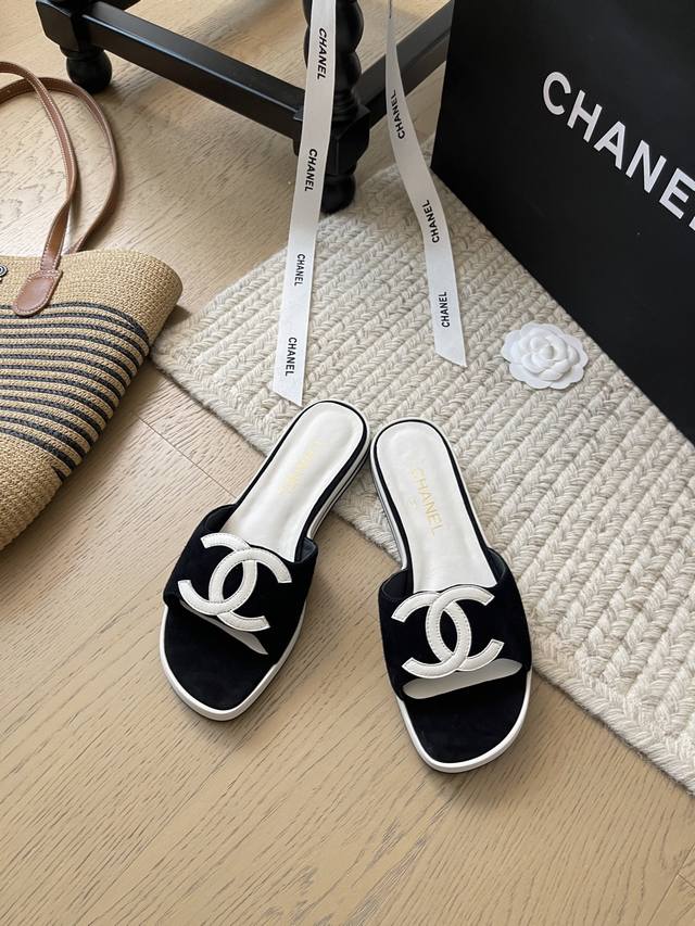 Chanel 25C Early Spring New Flat Slippers! Top Version! First Release Suede Uppe