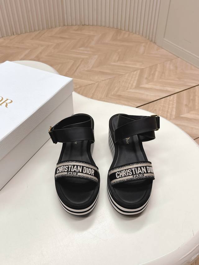 High Version 2025 New Dior New Thick-Soled Sandals, Upper Imported Raffia Grass
