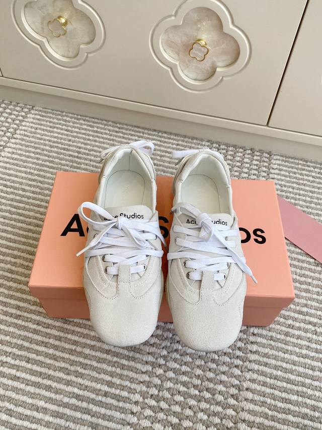 New Color Acne Studios' Latest Hottest Genuine Leather Cracked Ballet Shoes Are
