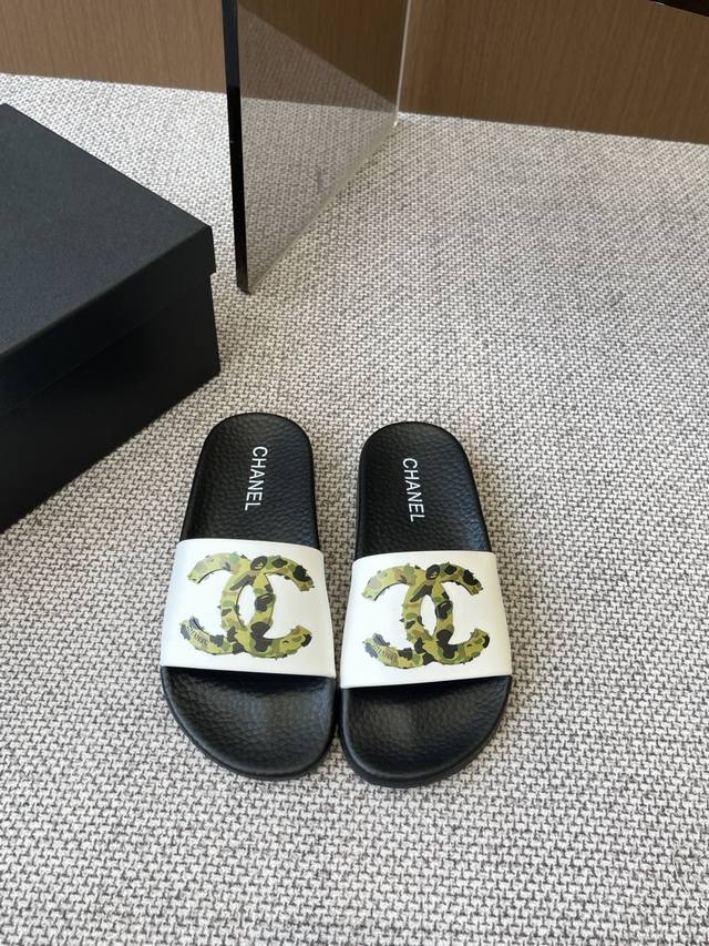 Chanel Chanel 25Ss New Summer Vacation Beach Slippers This Season's Slippers Are