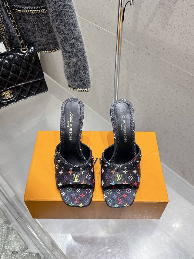 Top Version Louisvuitton 25 Spring And Summer New Bowknot Heel Low Heel Sandals