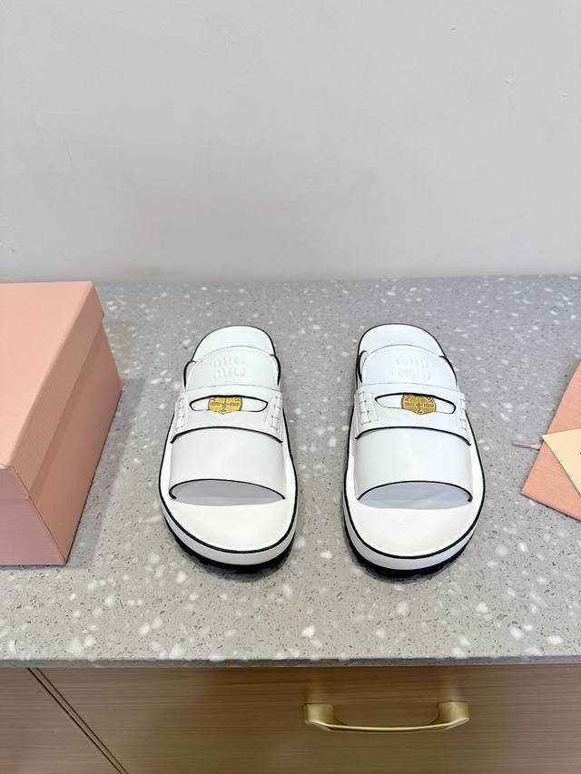 Miu Miu 25Ss Spring And Summer New Gold Coin Beach Slippers Miu Is So Fragrant N