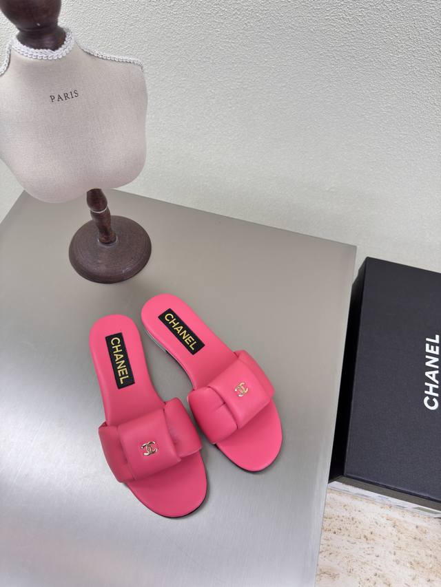 Chanel Super Comfortable Bread Slippers Hardware Logo Adds Comfort And Style Ros