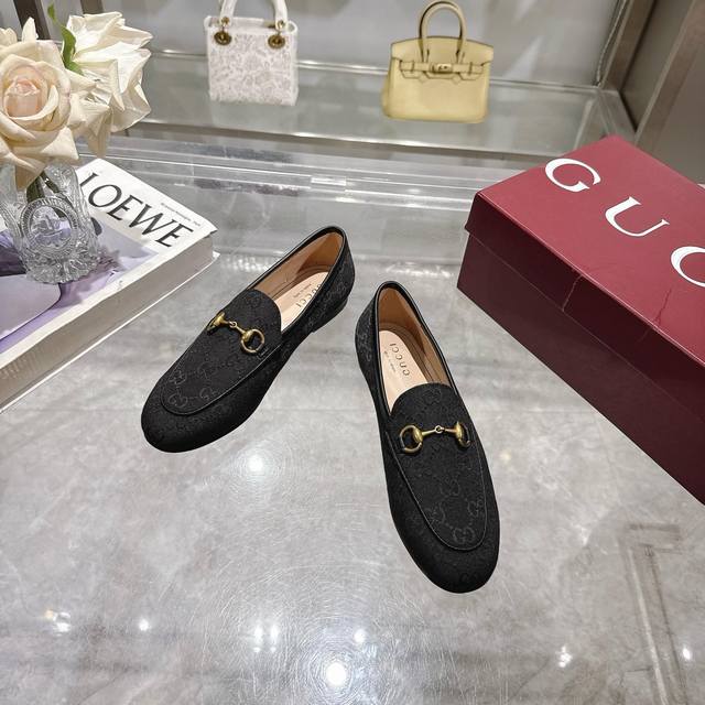 1819-1 Black G 35-42 Gucci Jordaan Loafer This Iconic Shoe Is Reborn In Gg Canva