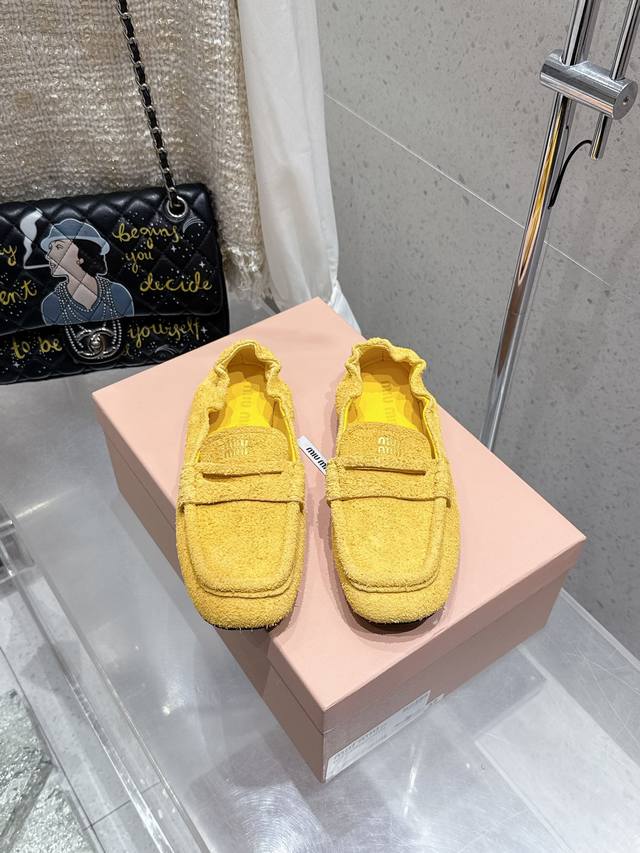 Miumiu 25 New Style Slip-On Loafers Square Toe Pleated Ballet Shoes Upper Import