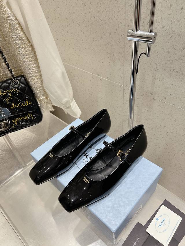 Prada Prada 25Ss Early Spring New Beautiful Square Toe Flat Mary Jane Shoes The