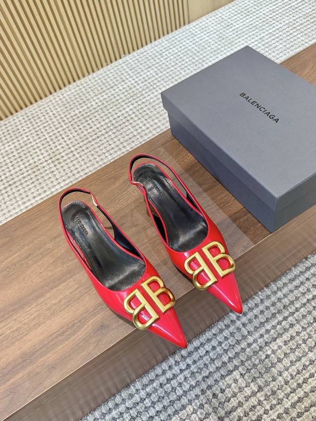 Balenciaga 25Th Season Spring And Summer New Products Size: 35-42 Price P: Rubbe