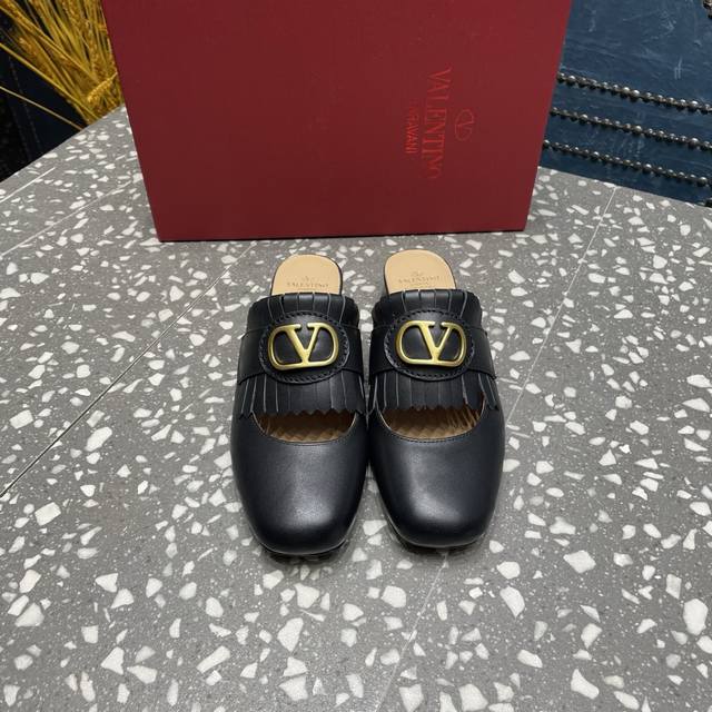 Valentino Hua Lun Tian Lun Upper: Korean Wax Leather Lining: Sheepskin Heel Heig