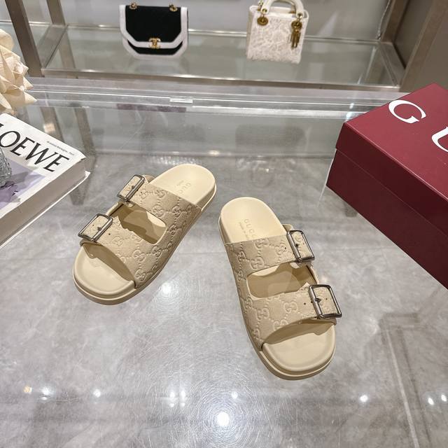 8838-5 Khaki 35-42 Crafted From Premium Gg Lambskin, This Statement Shoe Combine