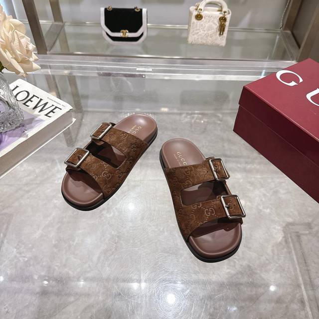 8838-5 Brown 35-42 Crafted From Premium Gg Lambskin, This Statement Shoe Combine
