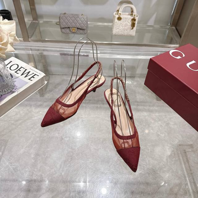13 Burgundy G 35-42