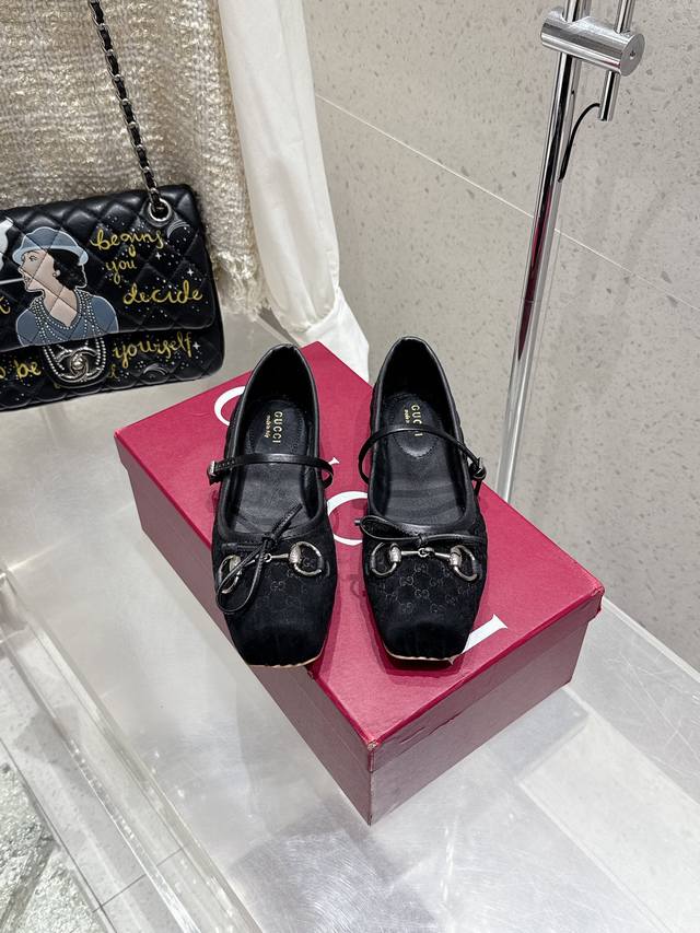 Purchasing-Grade Leather Surface Gucci Ballet Shoes Mary Jane Shoes Are Here. Th