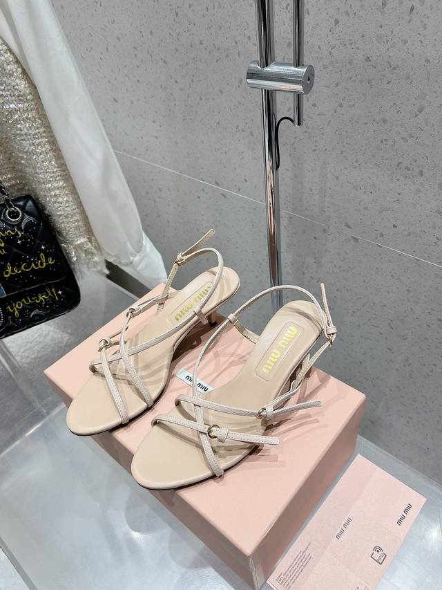 Miu Miu Resort Series Miu Miu 25Ss Pointed Kitten Heel Sandals Miu Miu's New Kit