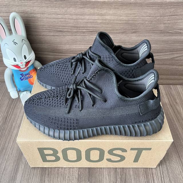 One Size Smaller Top Version Adidas Originals Yeezy Boost 350 V2 Black Warrior S
