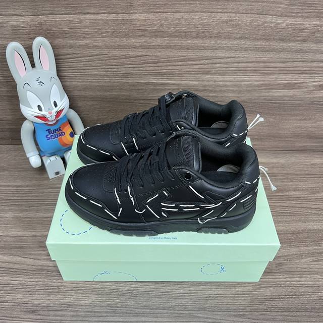 Top Version Tfboys X Off-White Round Toe Lace-Up Low-Top Sneakers For Couples In