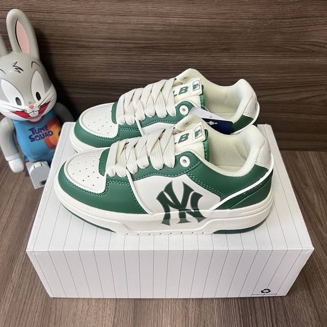 Top Version Mlb Chunky Liner Basic New York Yankees Sneakers Unisex Green. Size: