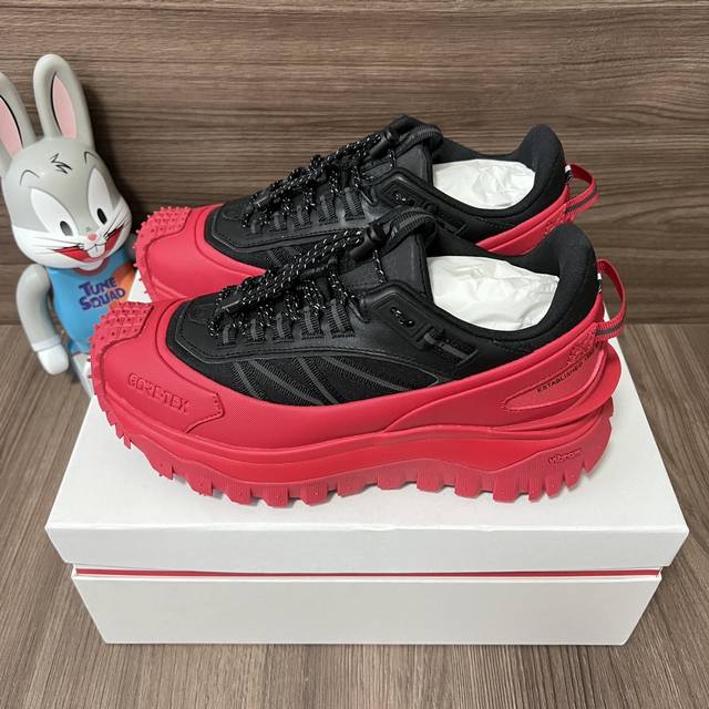 Top Version Moncler Trailgrip Mesh Lace-Up Round Toe Low-Top Sports Casual Shoes