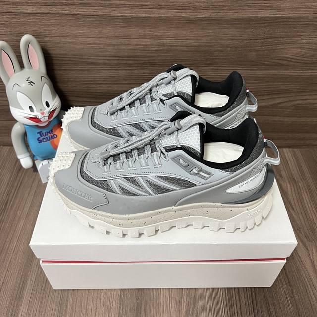 Top Version Moncler Trailgrip Mesh Lace-Up Round Toe Low-Top Sports Casual Shoes