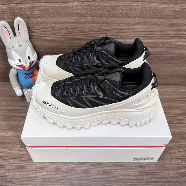 Top Version Moncler Trailgrip Mesh Lace-Up Round Toe Low-Top Sports Casual Shoes