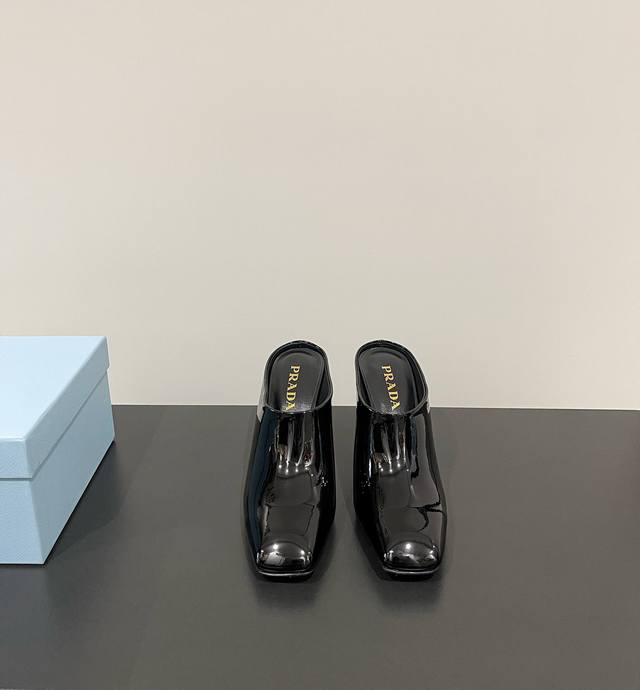 Prada Original Development And Purchasing Prada's Latest High-Heeled Square Toe