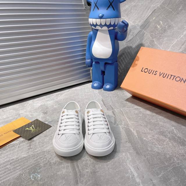Factory Seven Colors New Couple Style Canvas Shoes 35-45