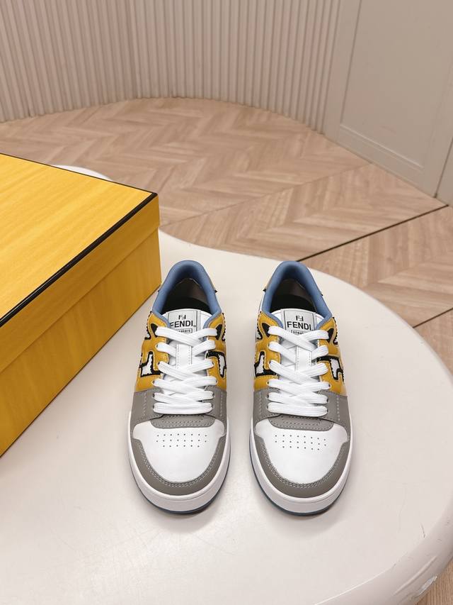 Latest Color! Leather Surface For Women And Men Plus 10 Latest Version Couples F