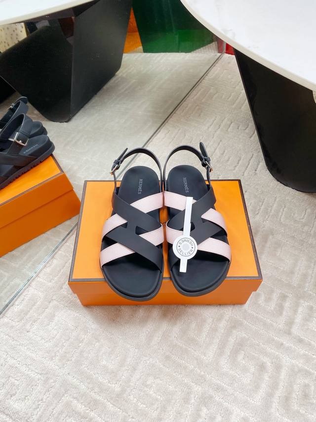 Factory Men's Size 10 Herm S 25Ss New Cross Sandals Extremely Retro Design With