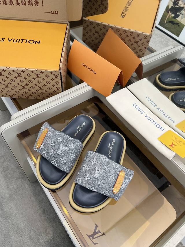 Donkey Brand Hot-Selling Slippers Exclusive First Release, Fashionable Hot-Selli