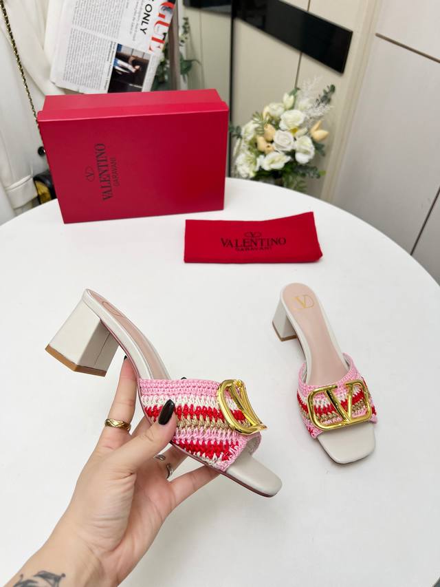 Rubber Sole Genuine Leather Outsole Valentino. Valentino's Latest Series Of Hand